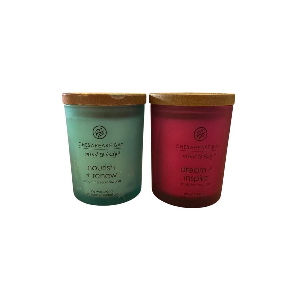 New 2 Chesapeake Bay Candles Coconut🥥Sandalwood Raspberry Coconut🥥size 3x2.75”